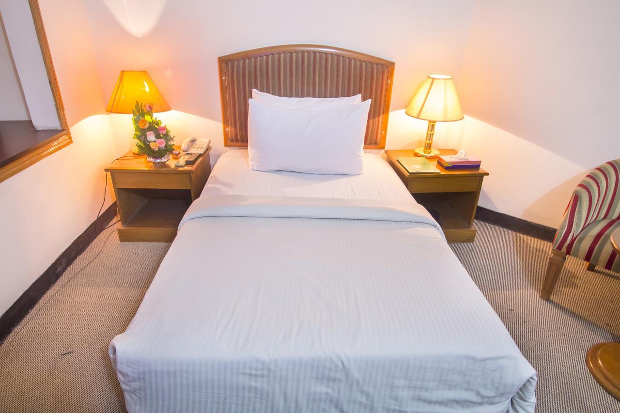 Hotel Swiss Park Dakka Kültér fotó